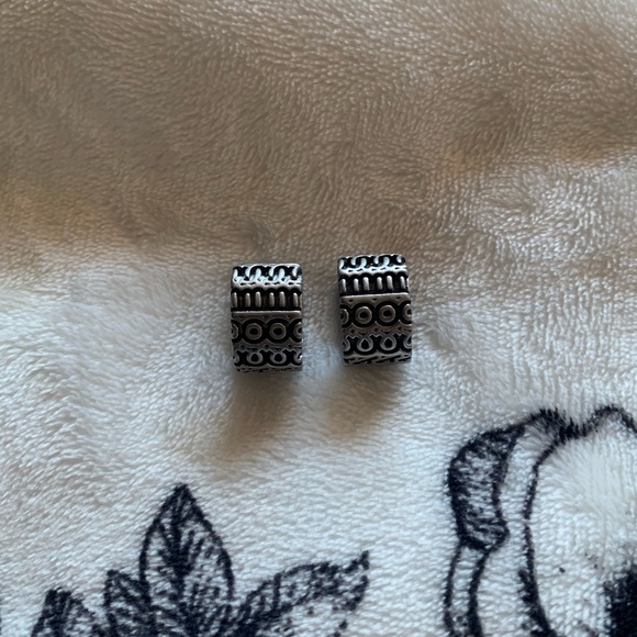 MARC JACOBS Monogram Engraved Chunky Hoop Earrings - Picture 11 of 12